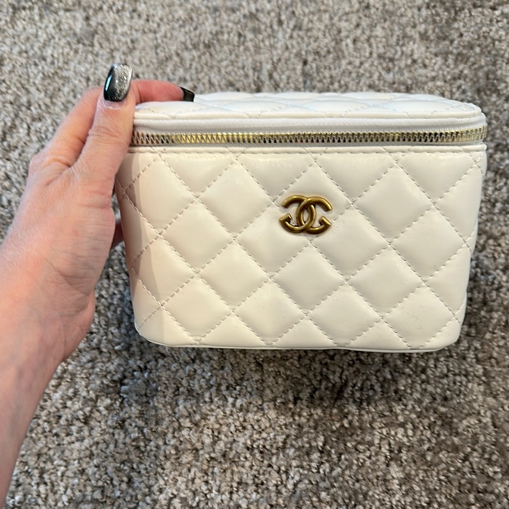 Chanel White and Gold Quilted Cosmetic Bag